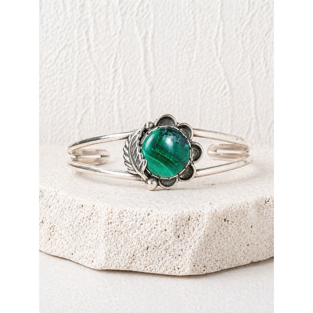Navajo Malachite Cuff Bracelet Sterling Silver Green Flower Native Southwestern - Picture 2 of 12